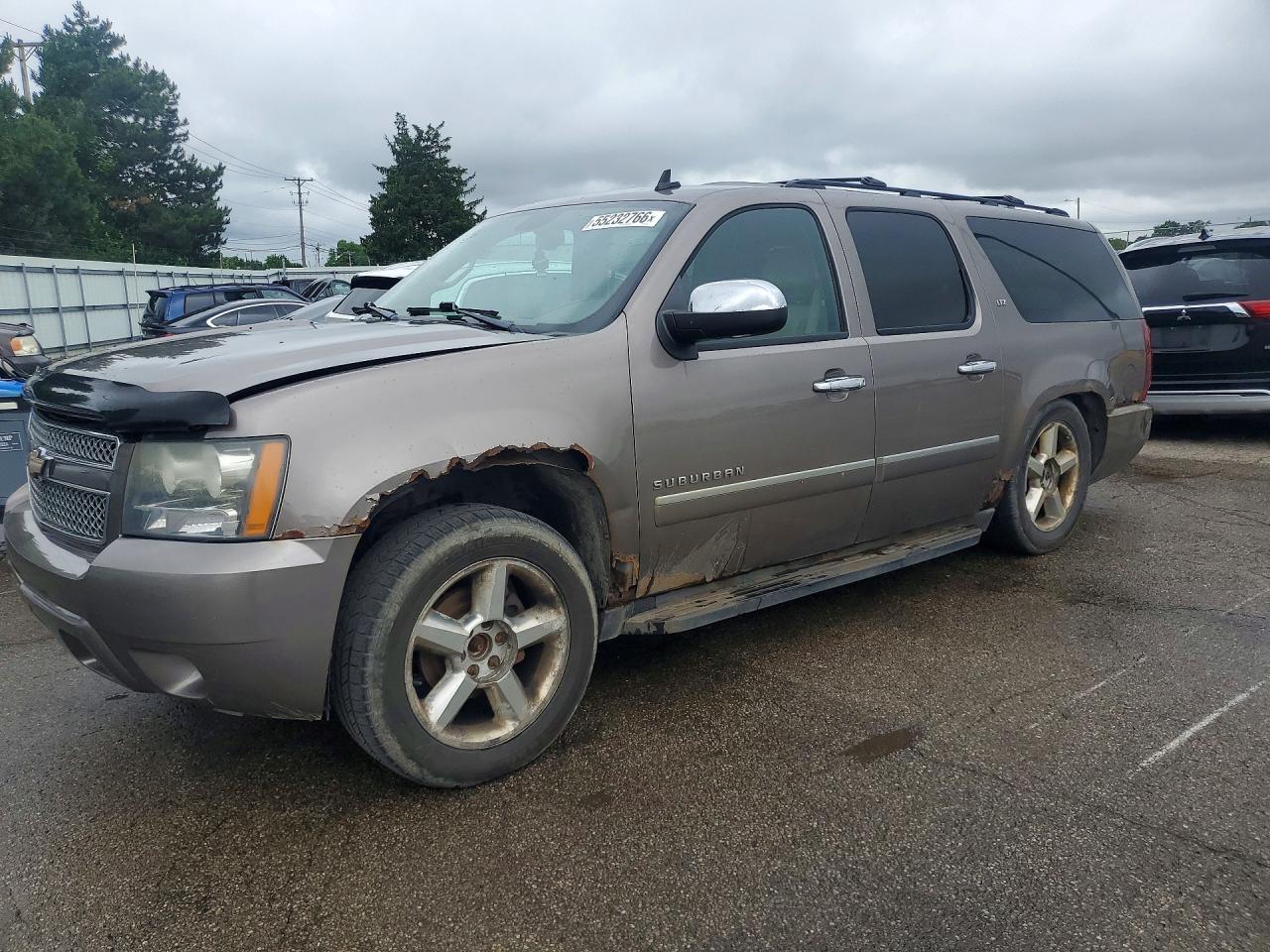 1GNSKKE39BR130530 · 2011 CHEVROLET SUBURBAN