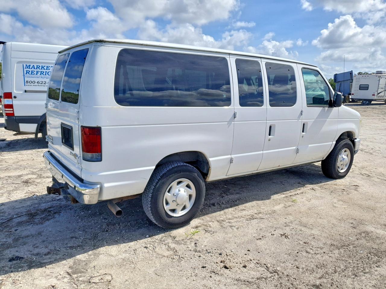 1FBNE3BL7BDB18174 · 2011 FORD ECONOLINE E350 · 3/13