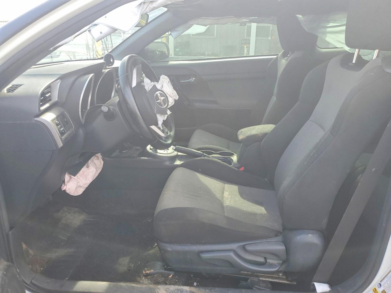 JTKJF5C77GJ022017 · 2016 SCION TC · 7/13