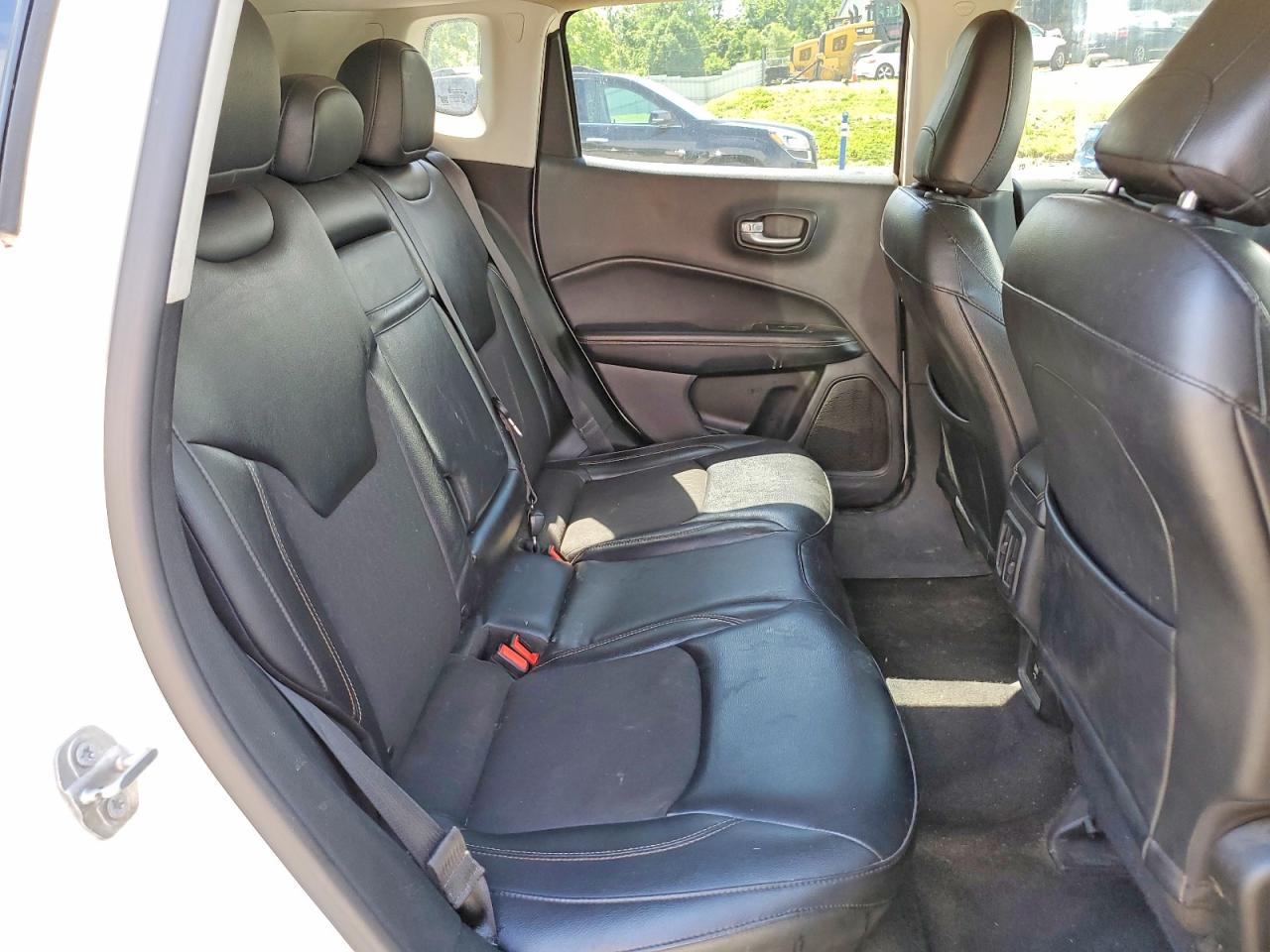 3C4NJDBB6JT139434 · 2018 JEEP COMPASS · 11/13