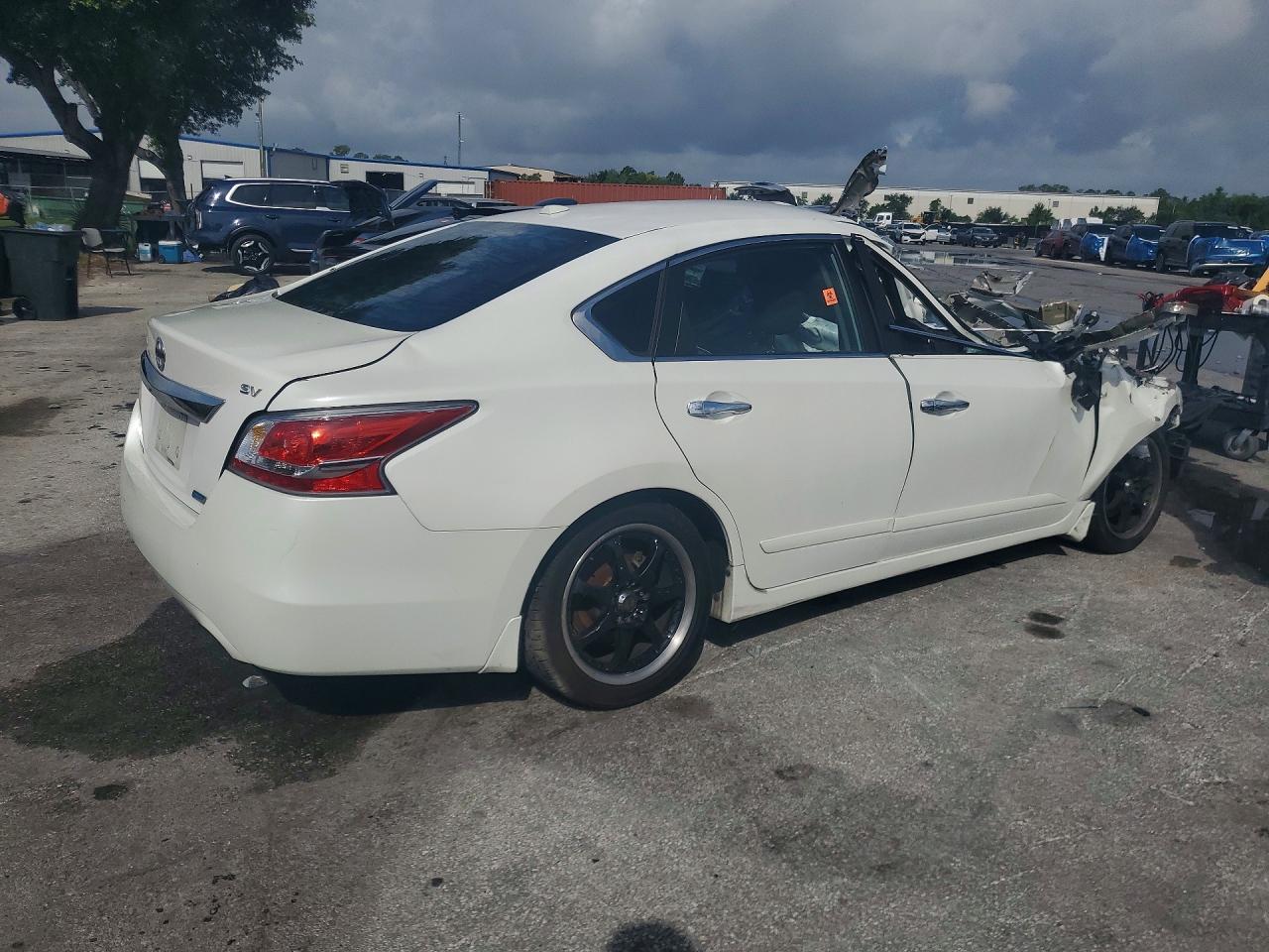 1N4AL3AP3EC317422 · 2014 NISSAN ALTIMA · 3/12