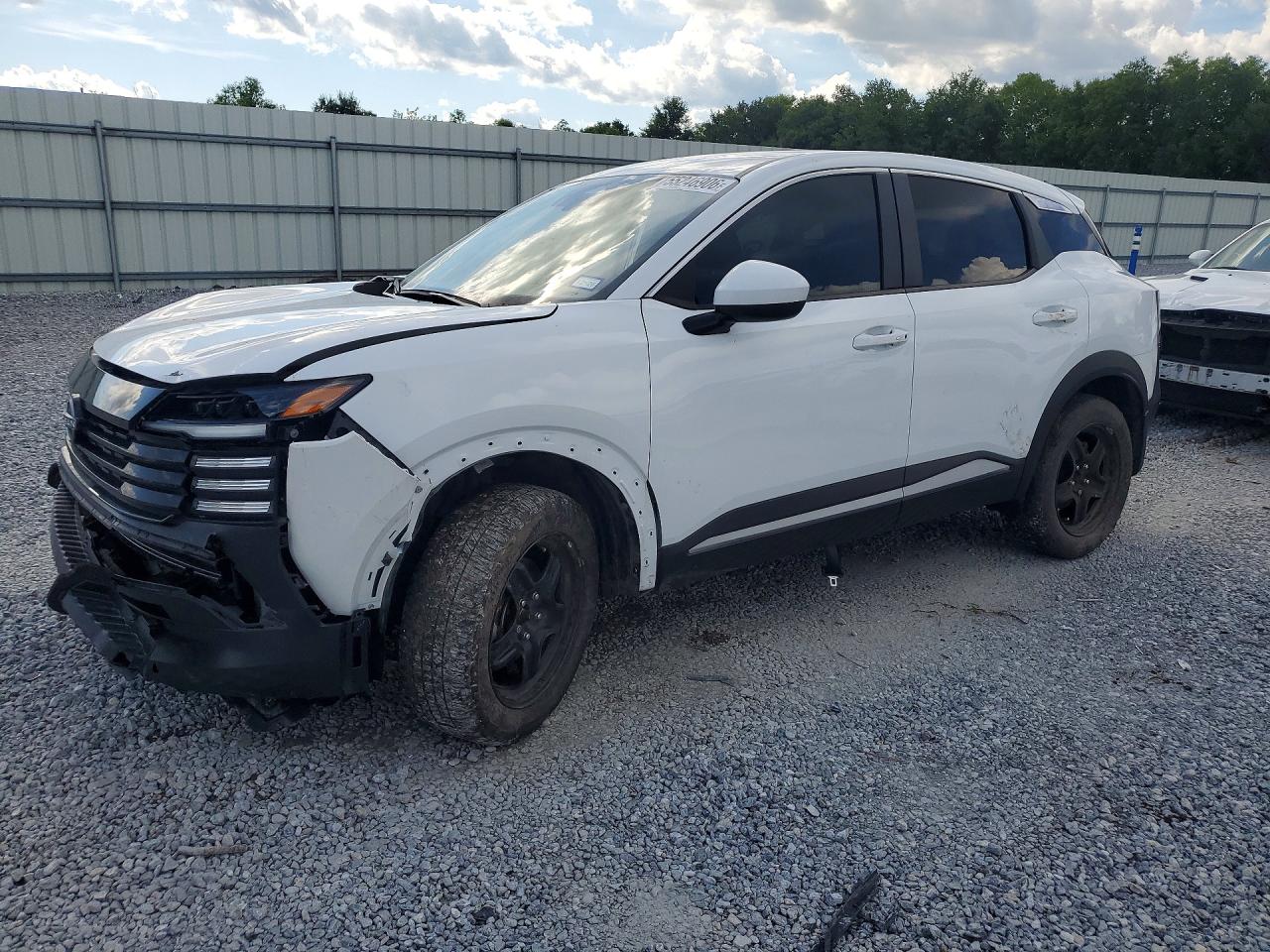 3N8AP6CA1SL335589 · 2025 NISSAN KICKS