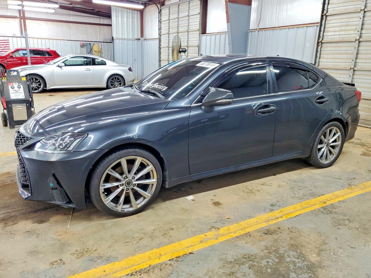2011 LEXUS IS