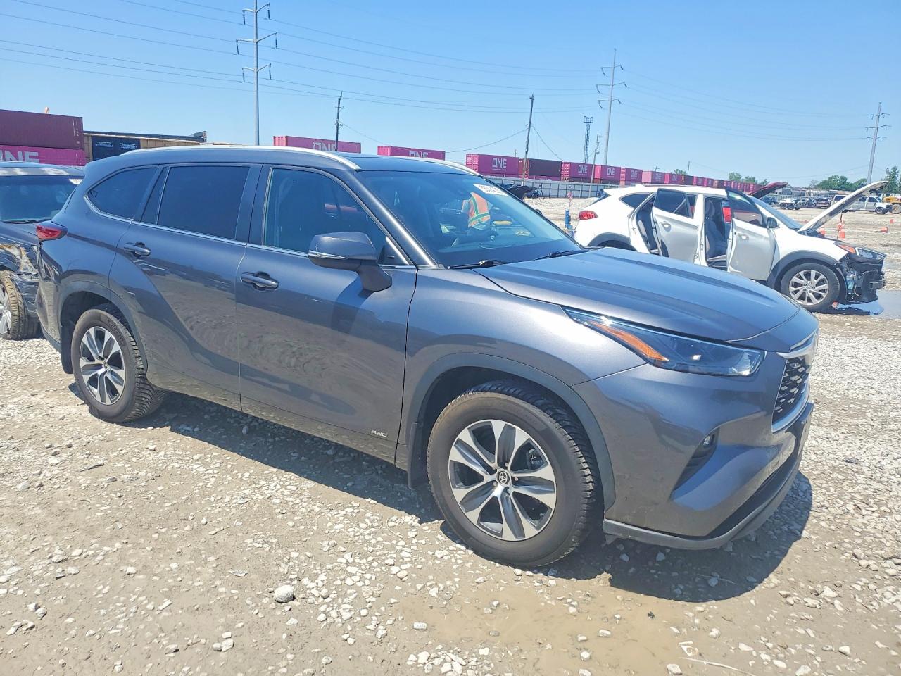 5TDKBRCH6RS141416 · 2024 TOYOTA HIGHLANDER HYBRID · 4/13