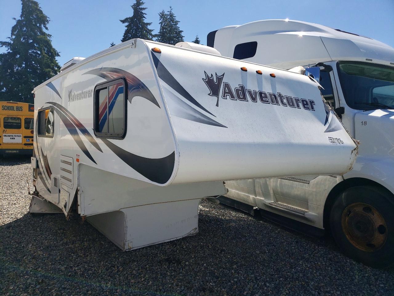 18271 · 2018 ADVENTURE CAMPER