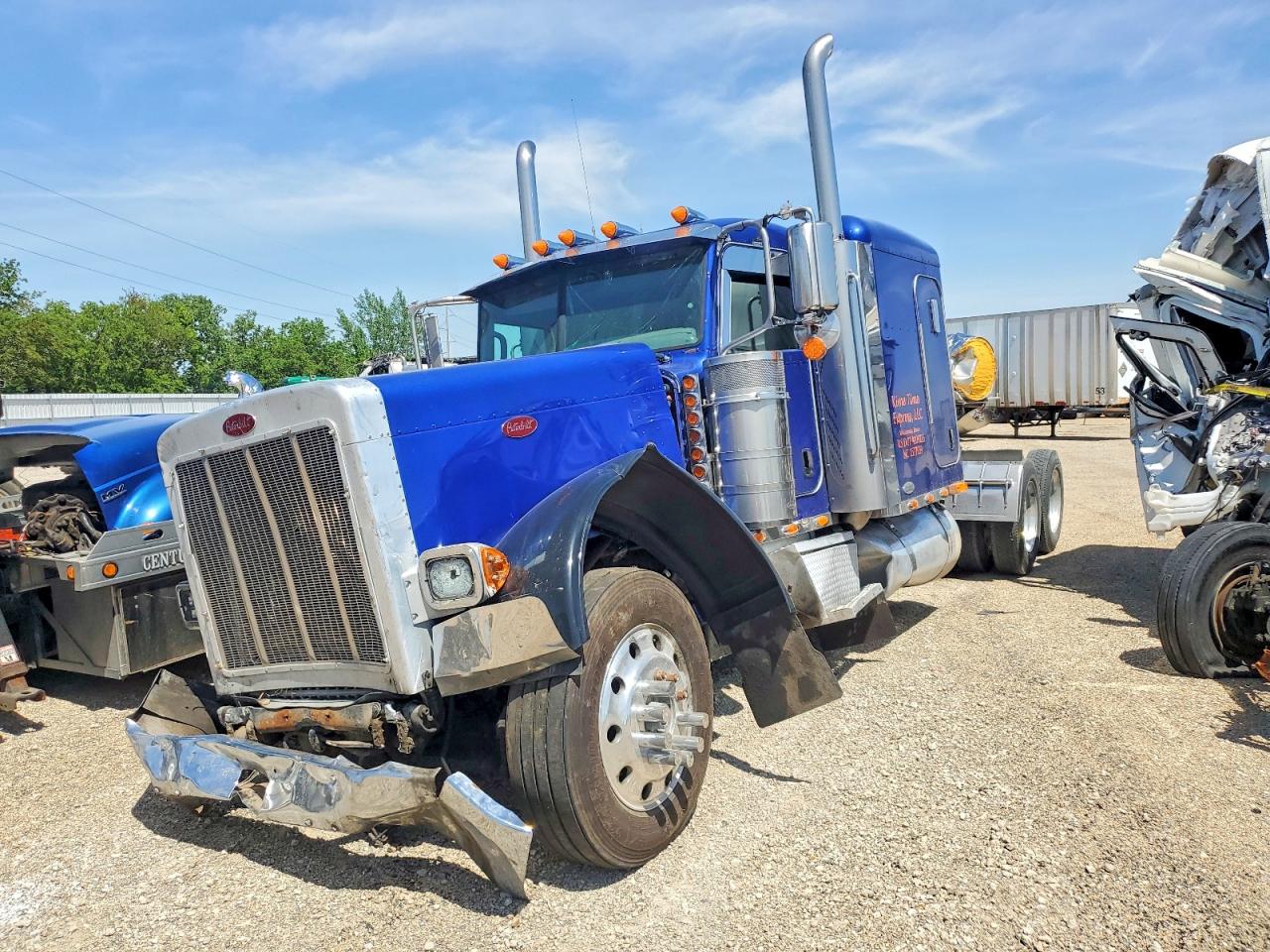 1XP5DB9X67D742765 · 2007 PETERBILT 379 · 2/10