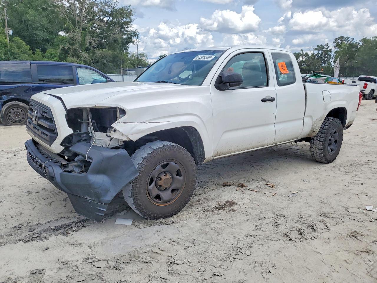 5TFRX5GNXHX085322 · 2017 TOYOTA TACOMA