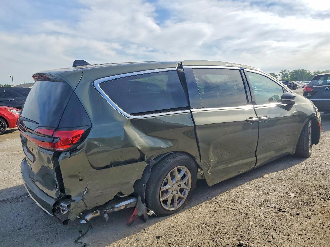 2C4RC1BG9VR556058 · 2027 CHRYSLER PACIFICA · 3/13