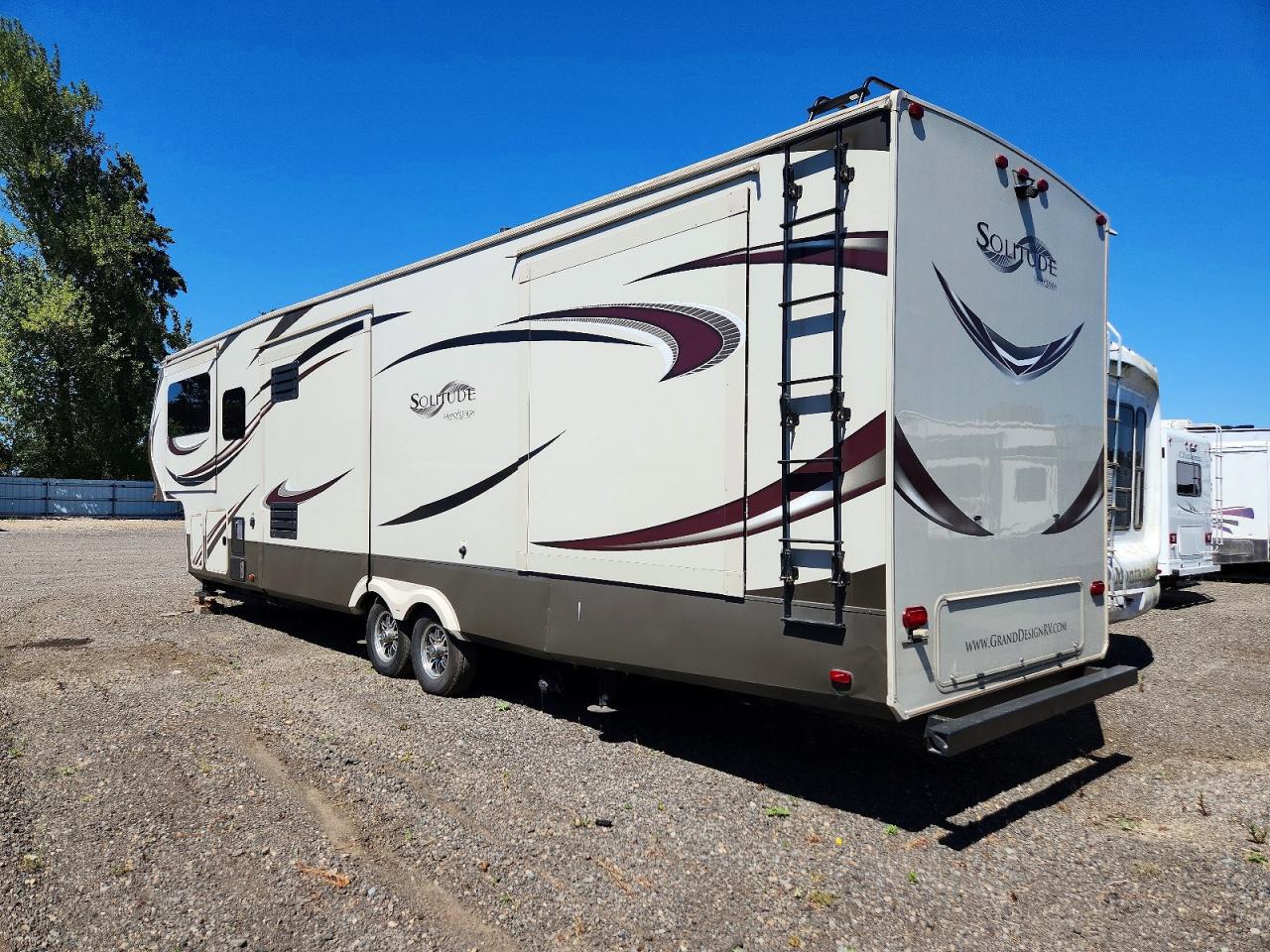 573FS4322F1103294 · 2015 GRAND DESI TRAILER · 3/10