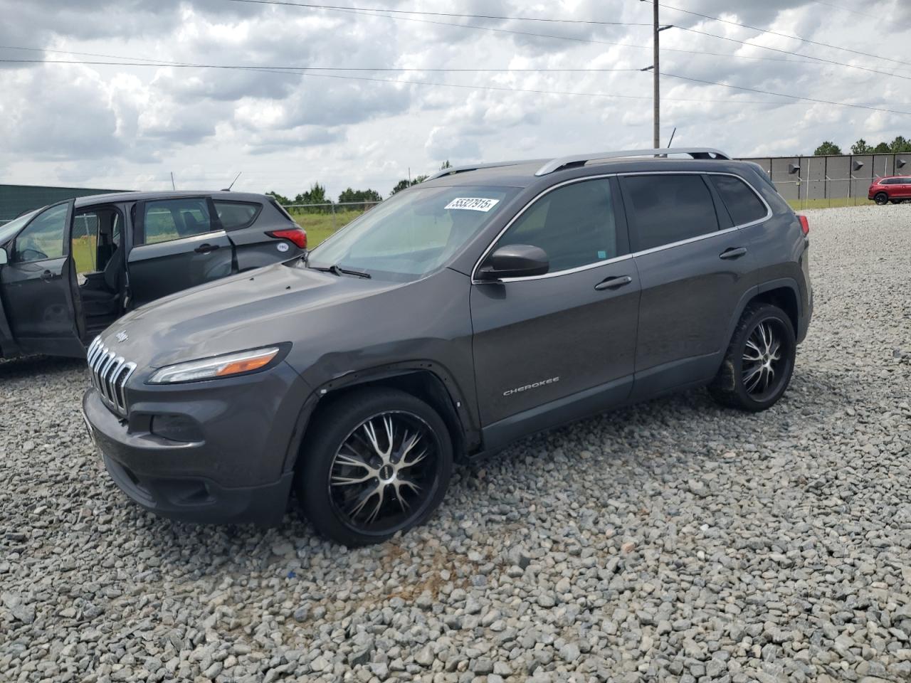 1C4PJLCB9FW532590 · 2015 JEEP CHEROKEE