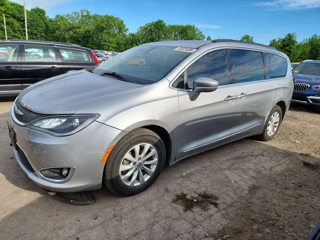2C4RC1BG4HR788216 · 2017 CHRYSLER PACIFICA