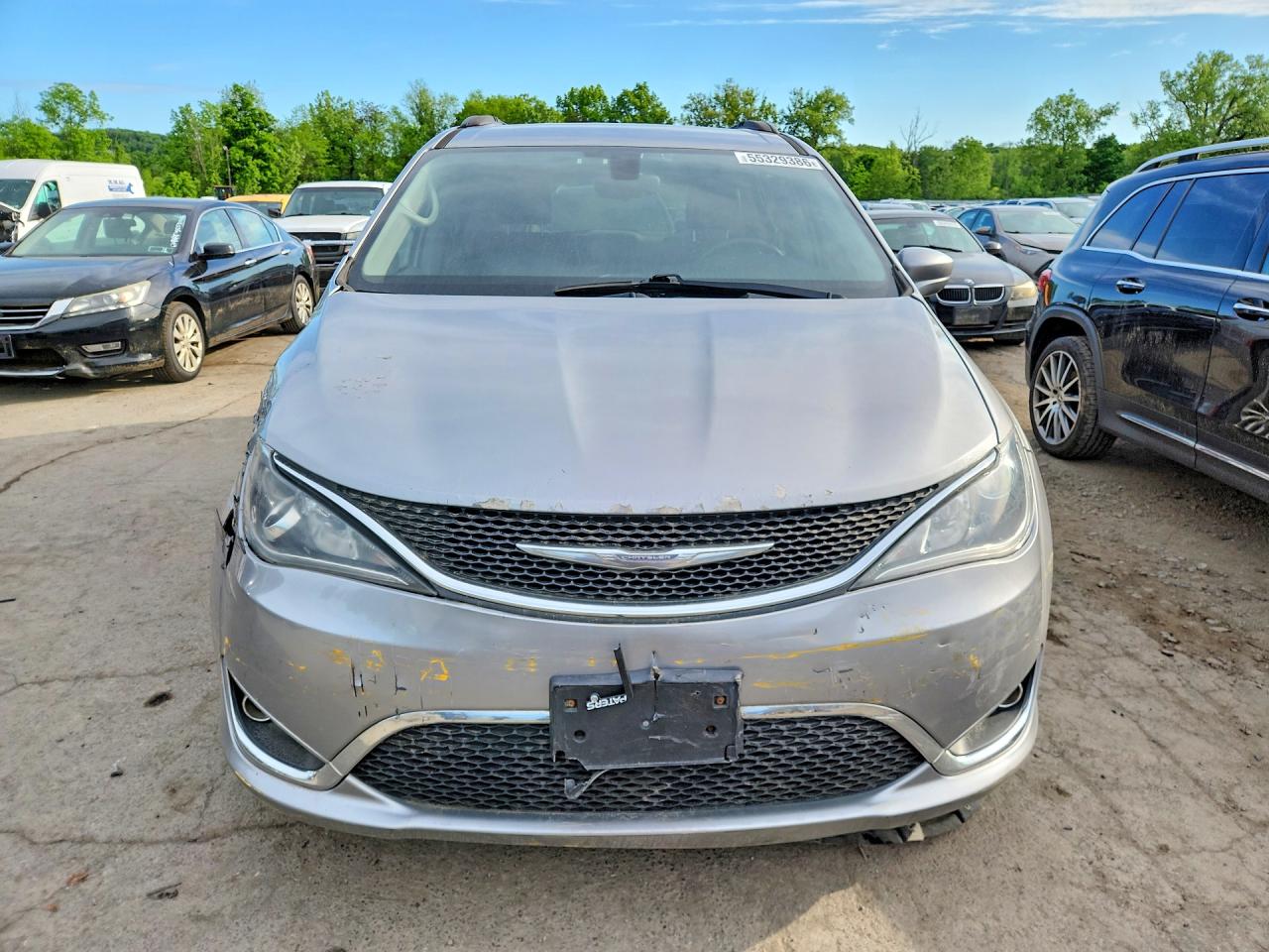 2C4RC1BG4HR788216 · 2017 CHRYSLER PACIFICA · 5/13
