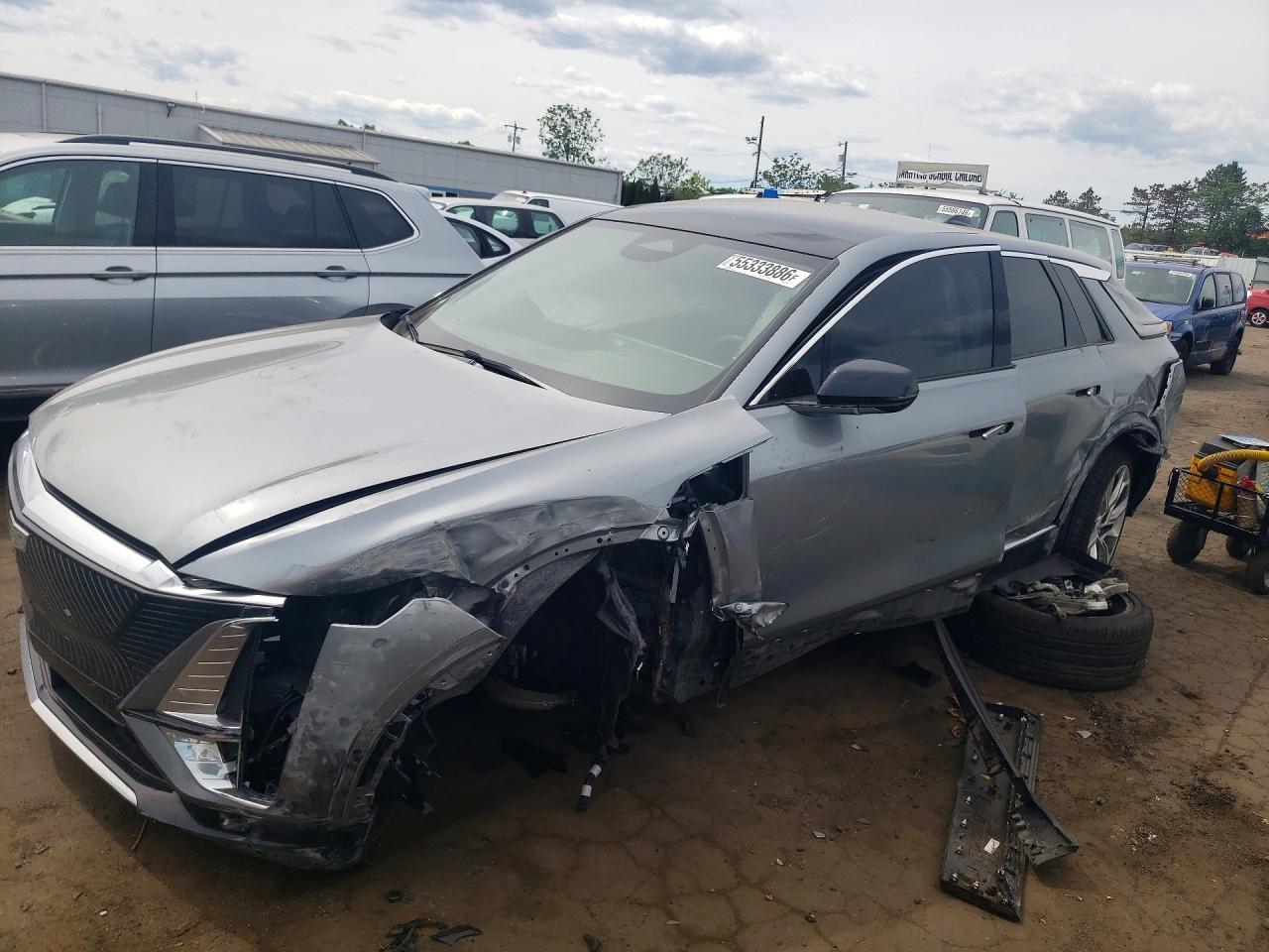 1GYKPSRL8RZ141401 · 2024 CADILLAC LYRIQ