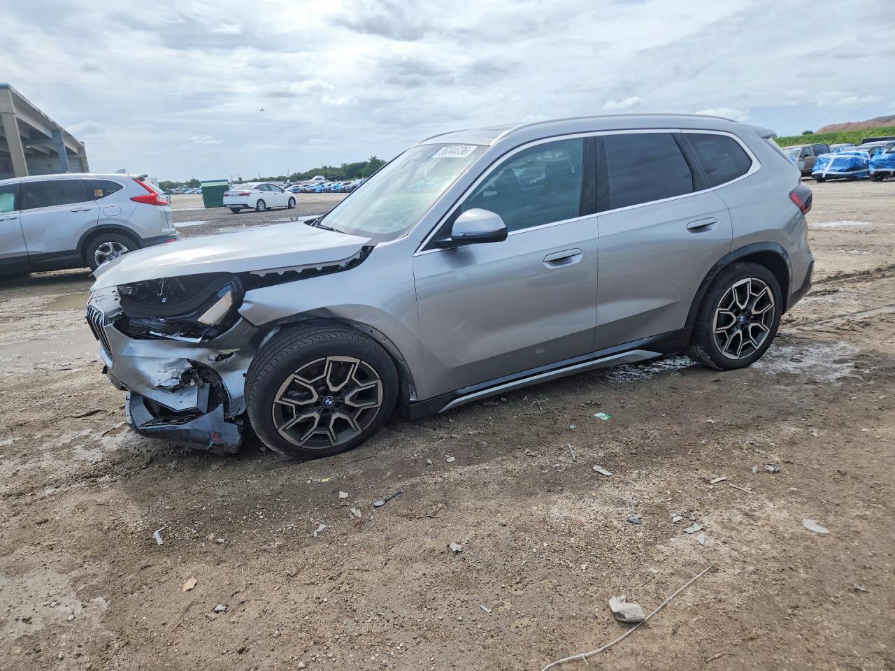 WBX73EF0XT5609522 · 2026 BMW X1