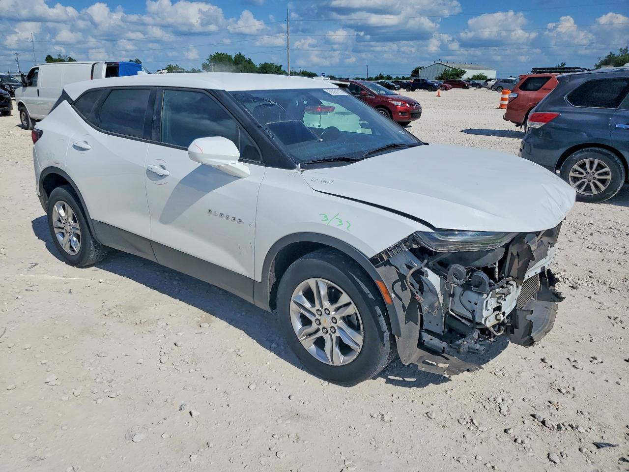 3GNKBHRS3LS585750 · 2020 CHEVROLET BLAZER · 4/13