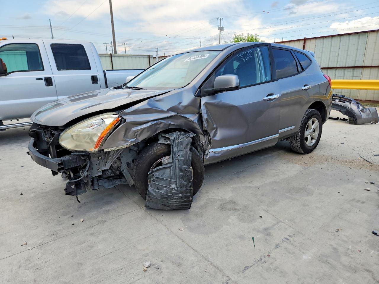 JN8AS5MT1DW525396 · 2013 NISSAN ROGUE