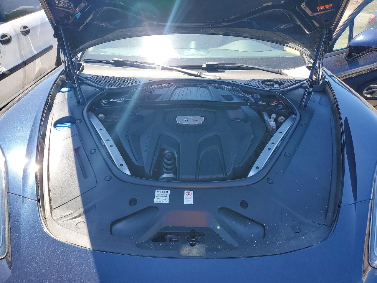 WP0AA2A76JL107529 · 2018 PORSCHE PANAMERA · 11/12