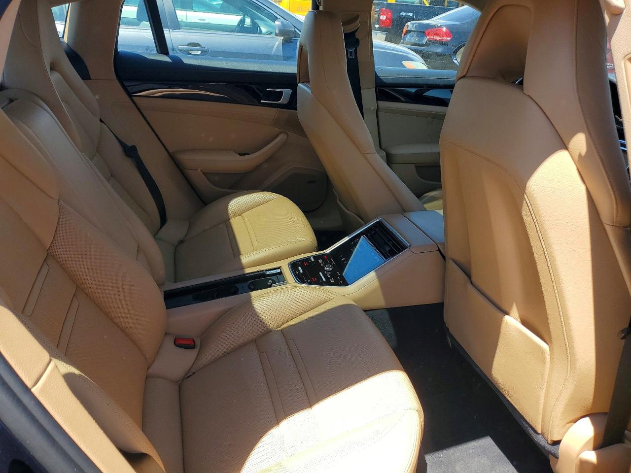WP0AA2A76JL107529 · 2018 PORSCHE PANAMERA · 10/12