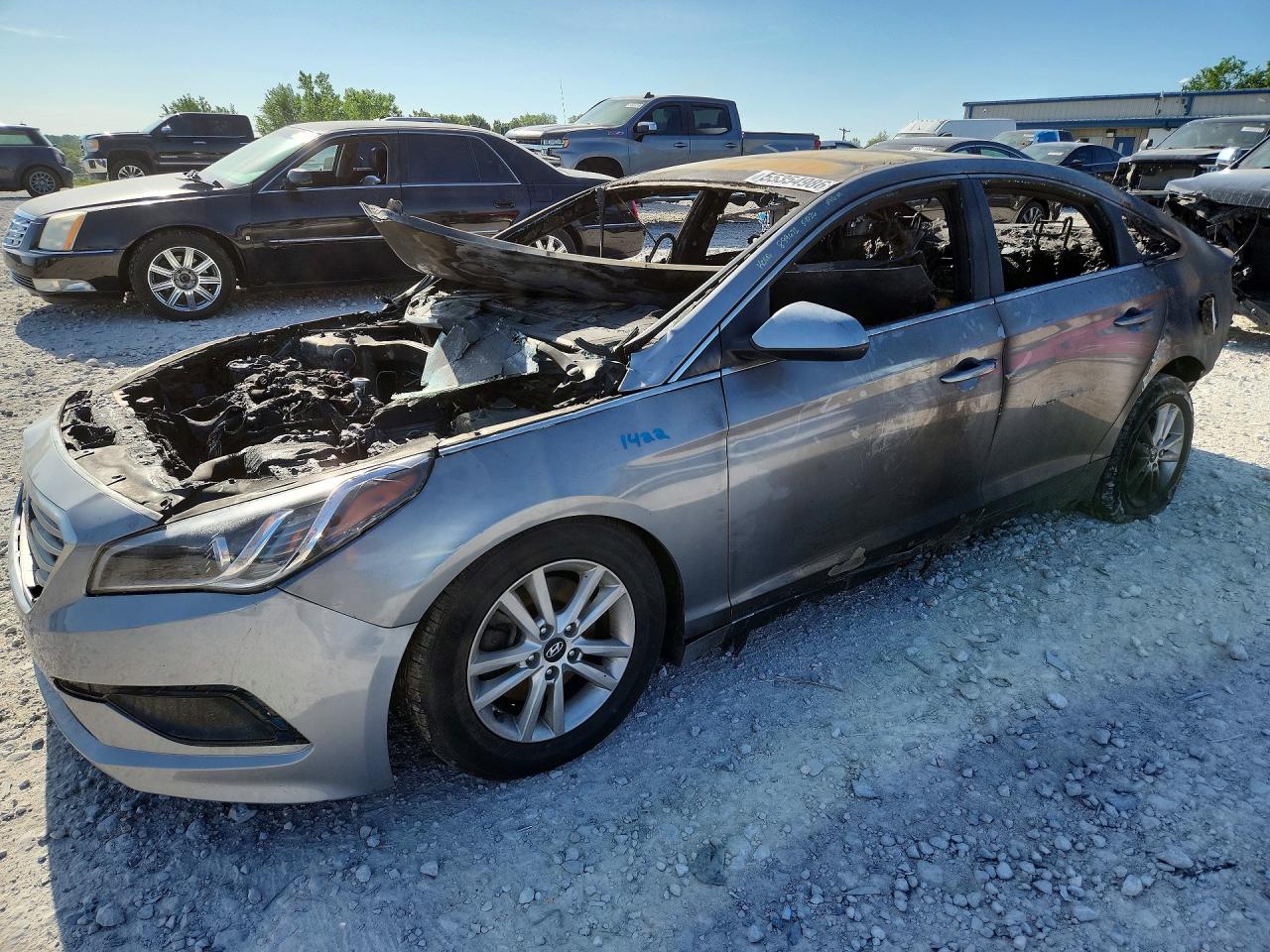 5NPE24AF4GH351422 · 2016 HYUNDAI SONATA