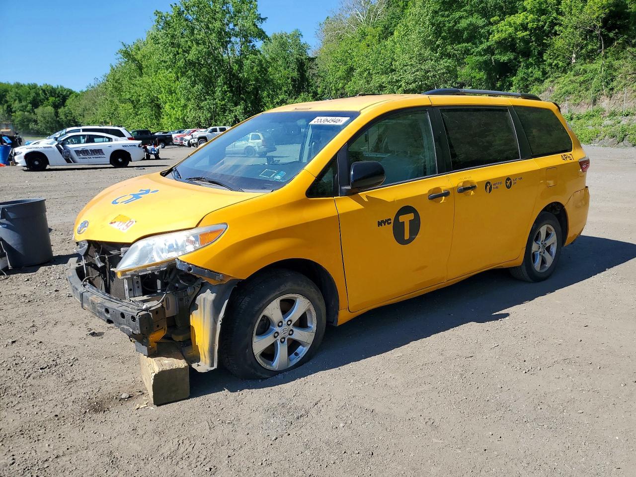 5TDKK3DC4GS764014 · 2016 TOYOTA SIENNA