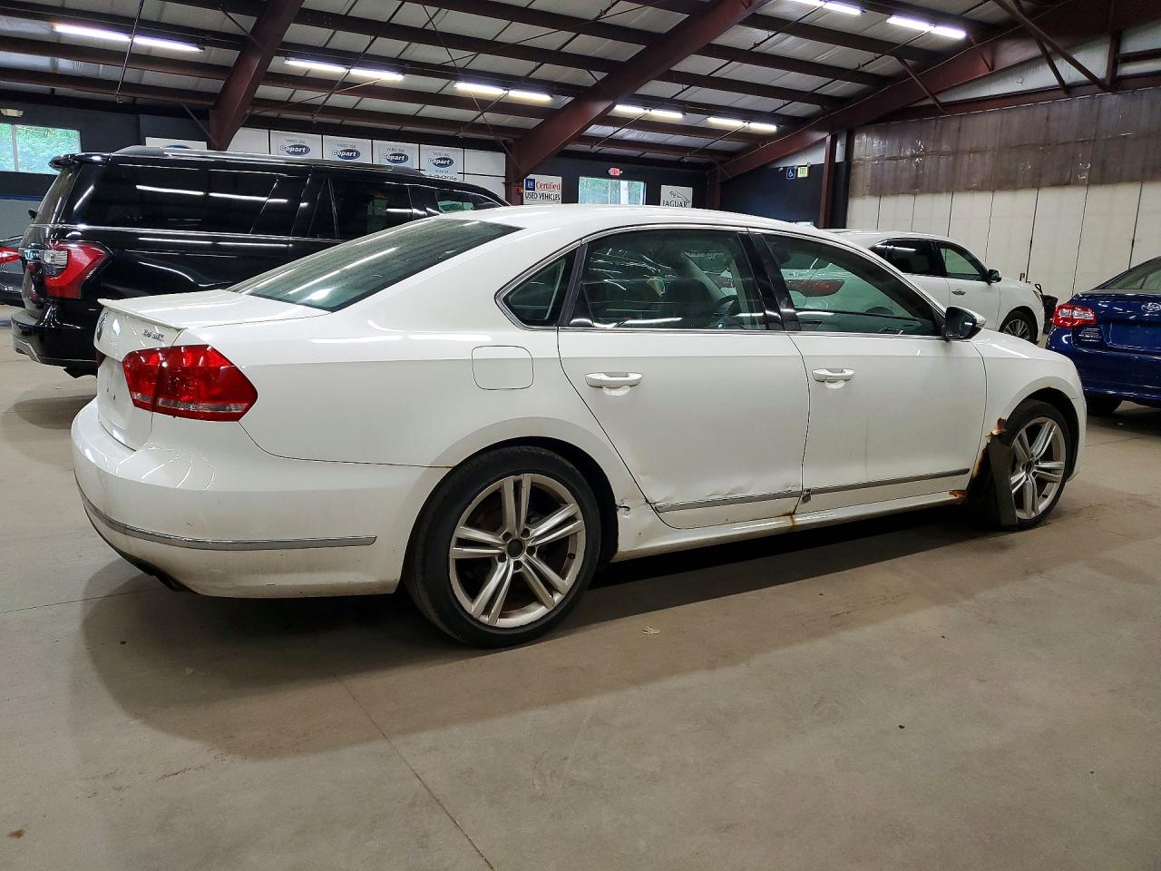 1VWCM7A35CC083850 · 2012 VOLKSWAGEN PASSAT · 3/12