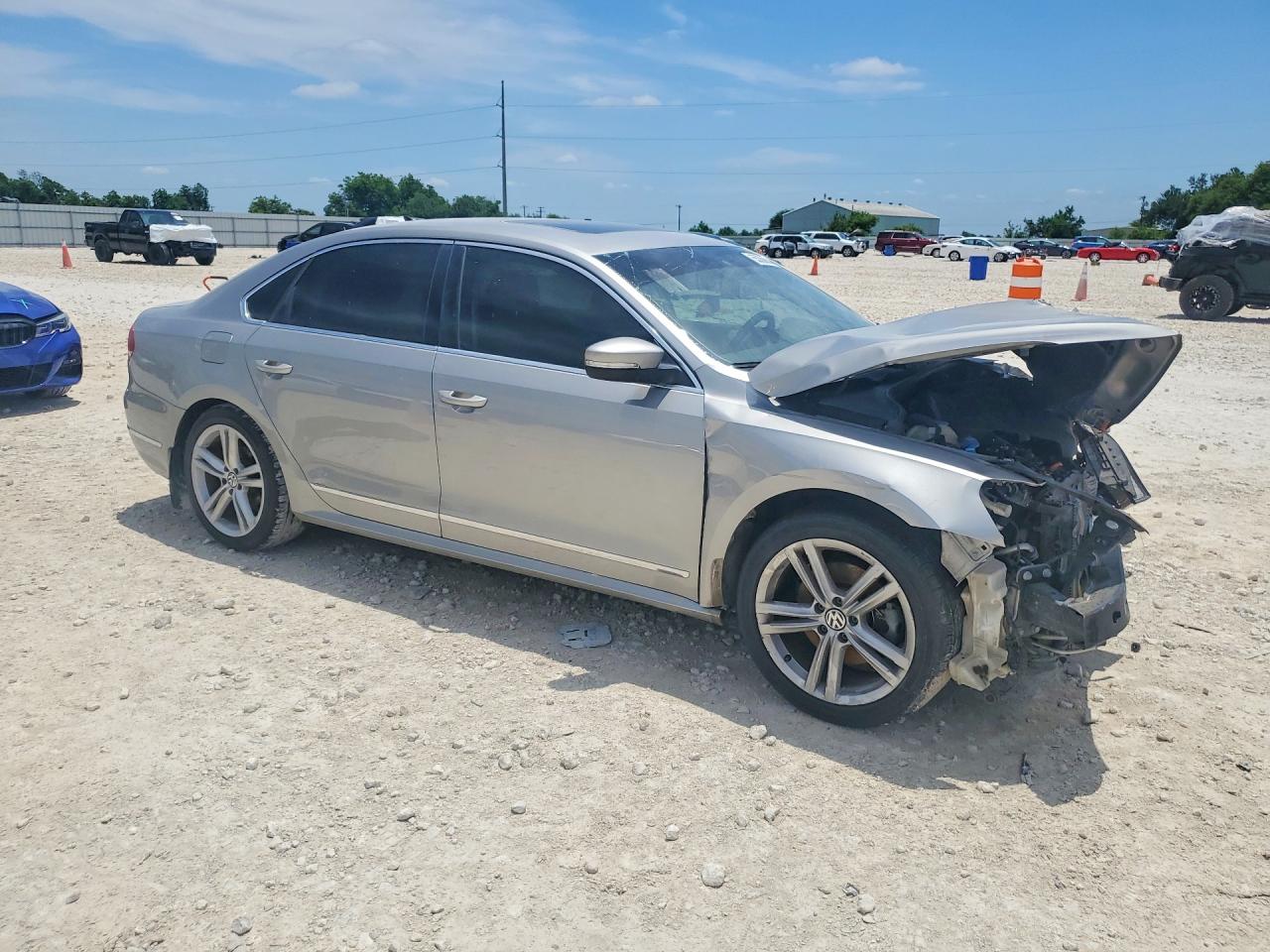 1VWCN7A38DC088488 · 2013 VOLKSWAGEN PASSAT · 4/12