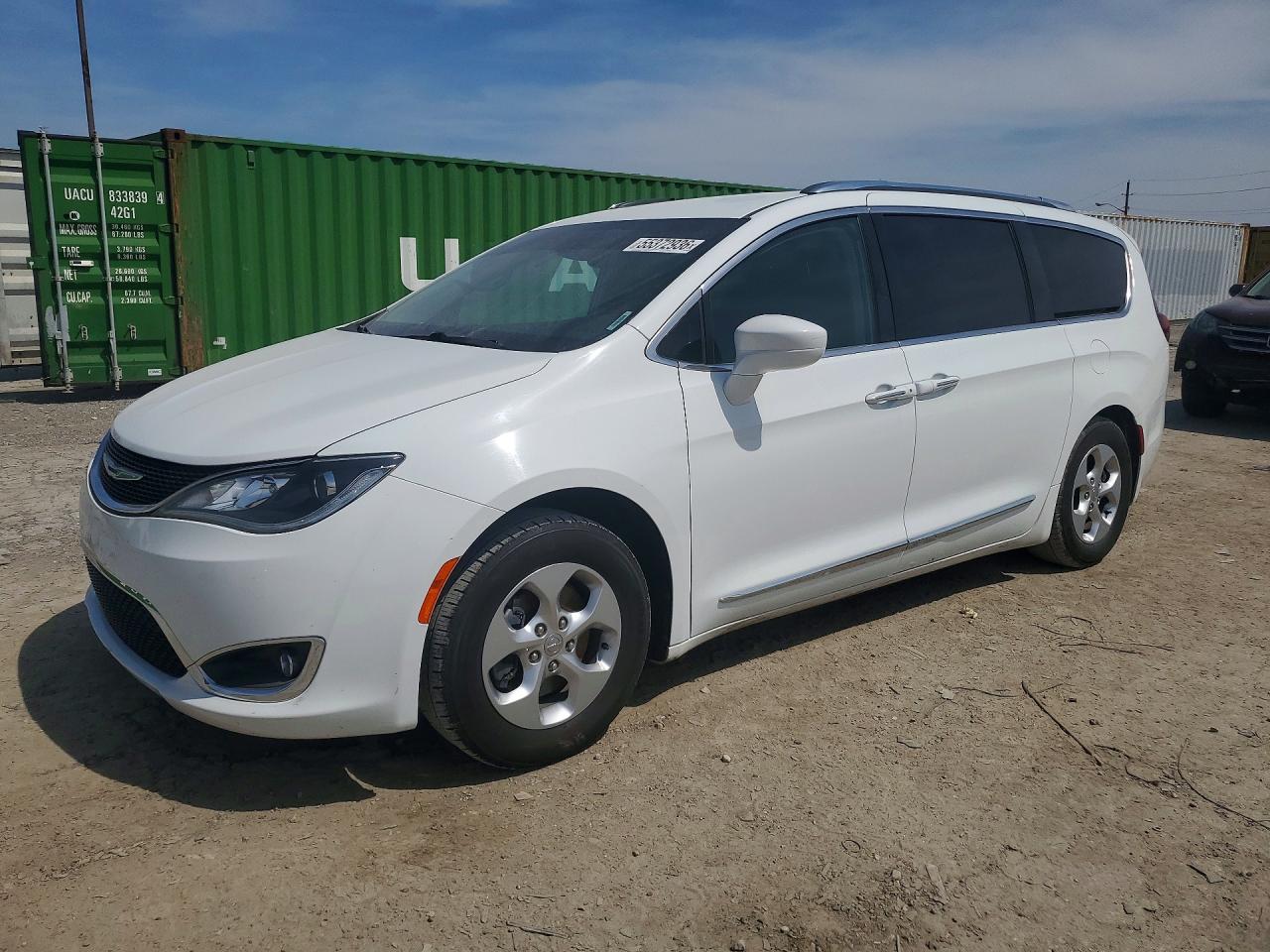 2C4RC1EG3HR578265 · 2017 CHRYSLER PACIFICA