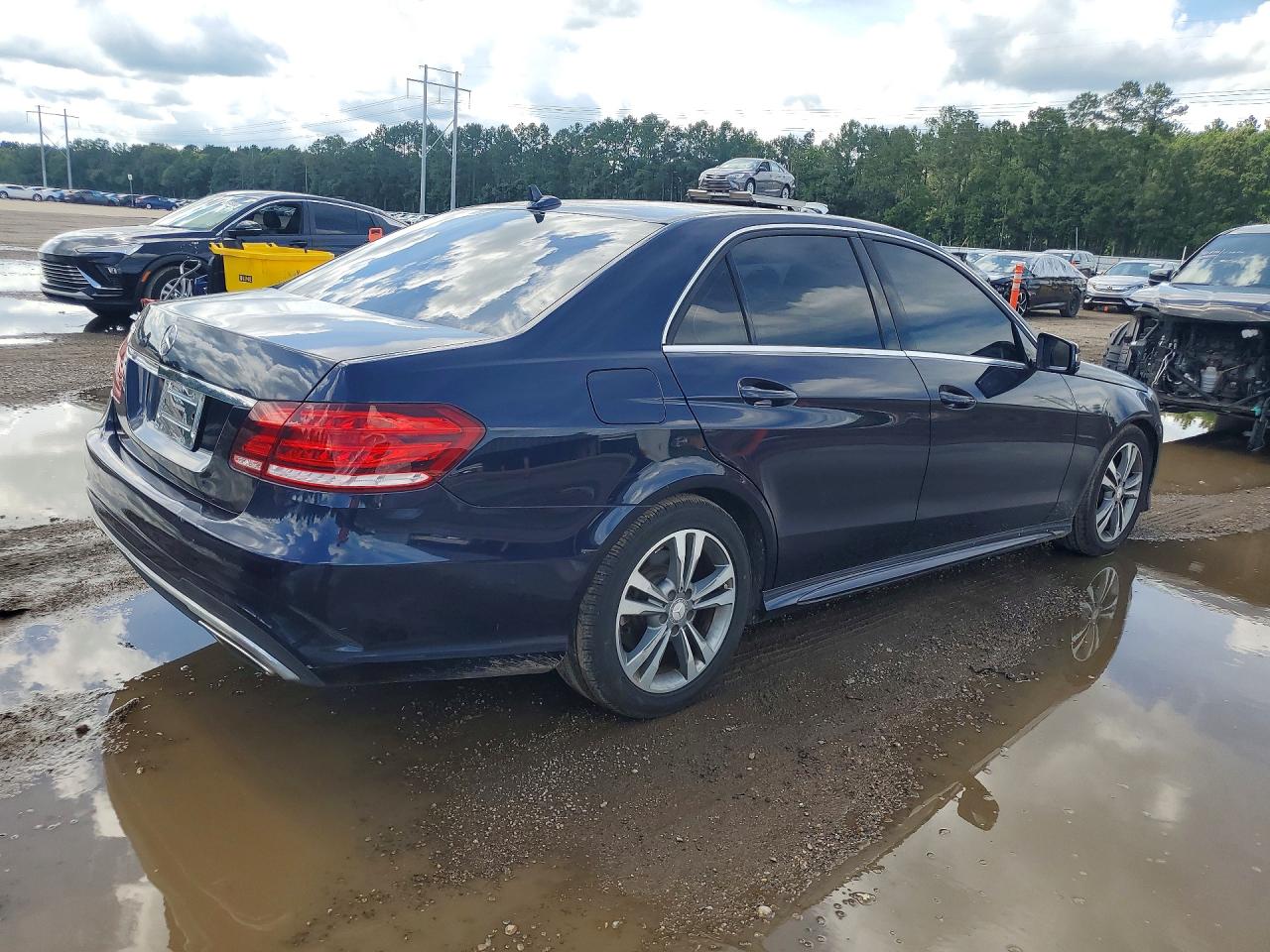 WDDHF5KB7GB186024 · 2016 MERCEDES-BENZ E · 3/12