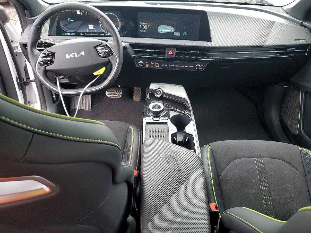 KNDC5DLE4P5118322 · 2023 KIA EV6 · 8/13