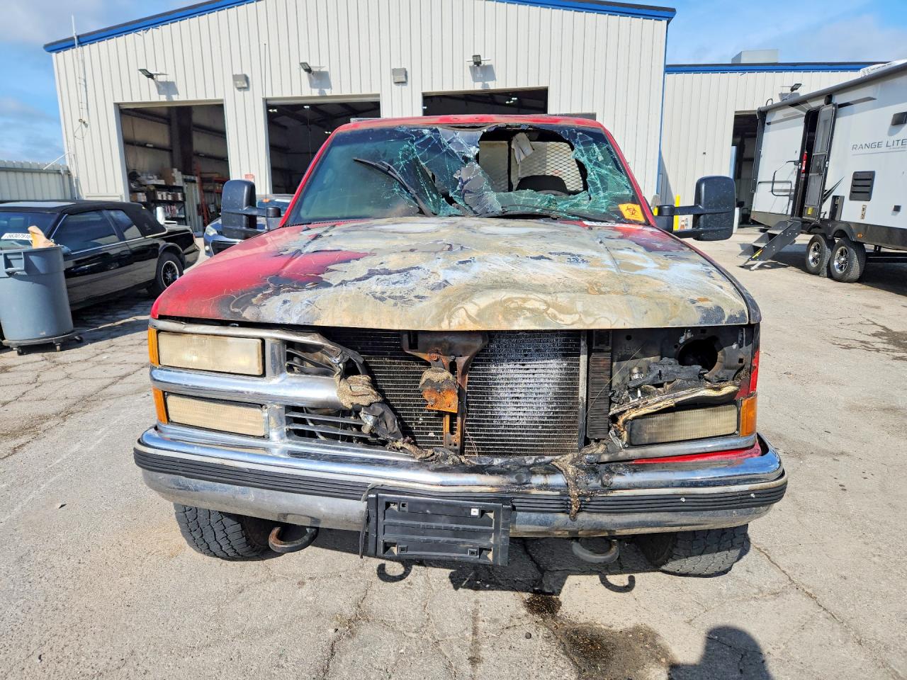 1GCGK24KXSZ207056 · 1995 CHEVROLET GMT-400 · 5/12