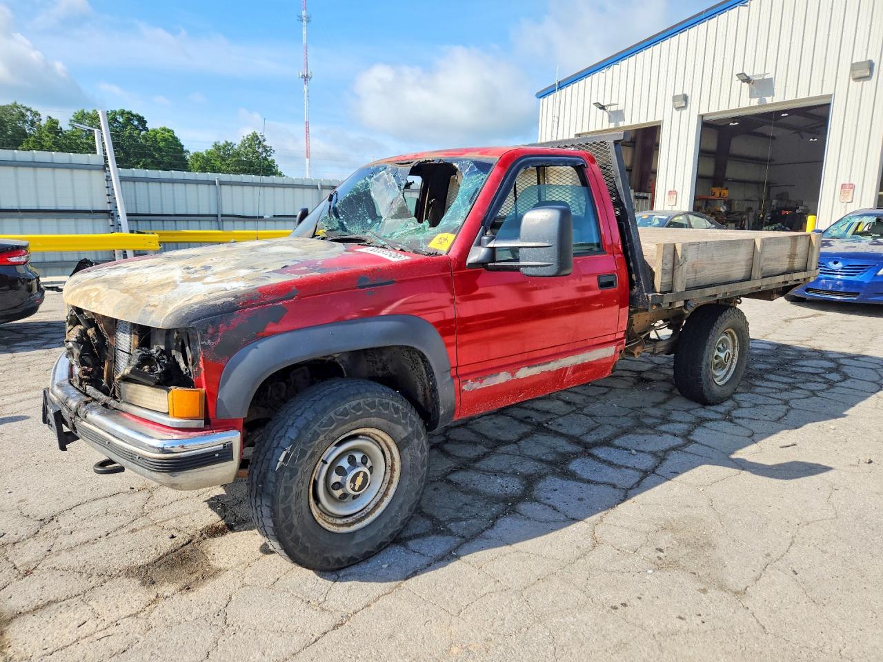 1GCGK24KXSZ207056 · 1995 CHEVROLET GMT-400