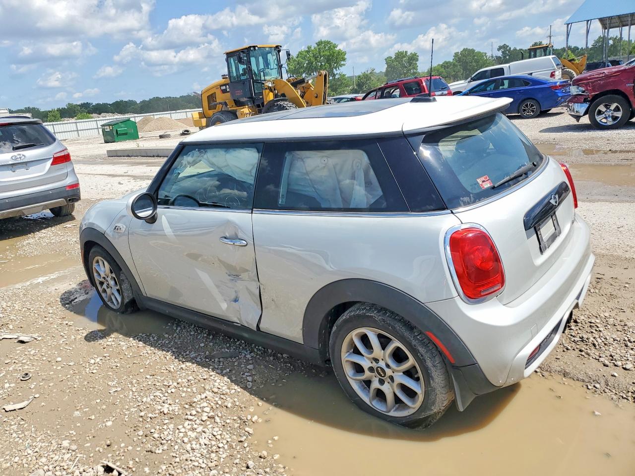 WMWXP7C52F2A40202 · 2015 MINI COOPER · 2/12