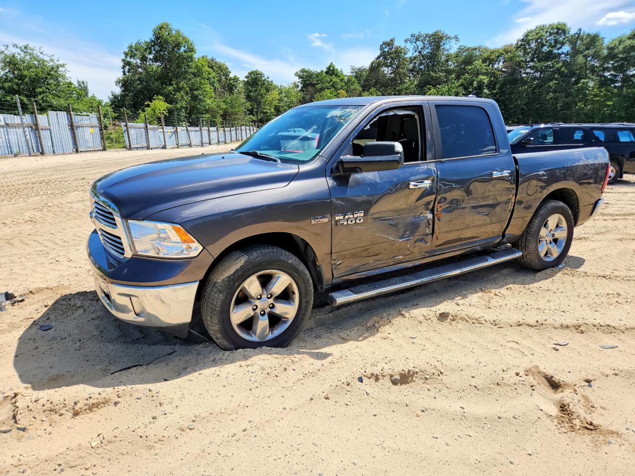 1C6RR7LT5HS530130 · 2017 RAM 1500