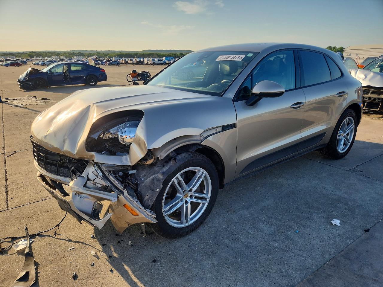WP1AA2A54JLB10717 · 2018 PORSCHE MACAN