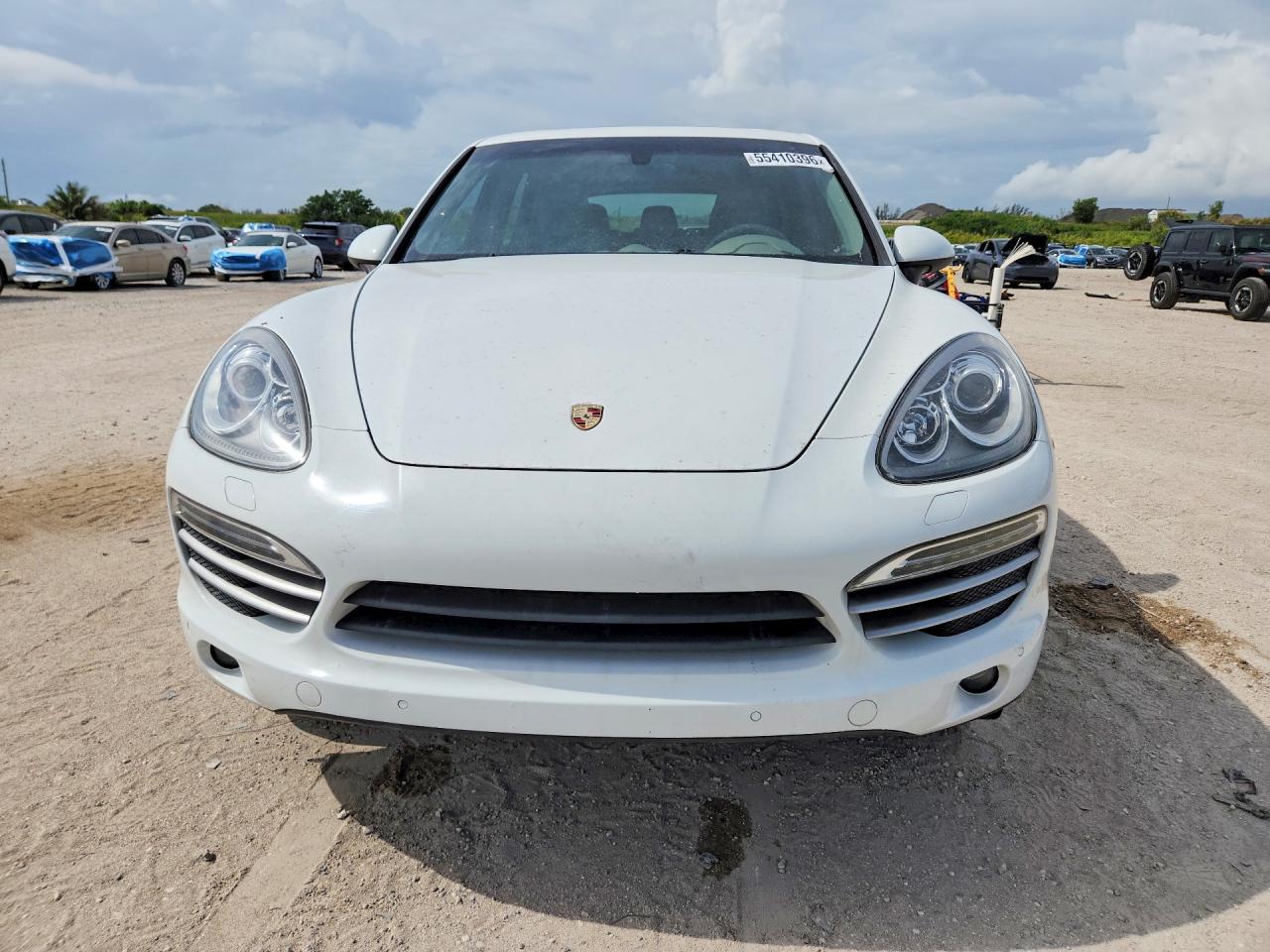 WP1AA2A28ELA97451 · 2014 PORSCHE CAYENNE · 5/13