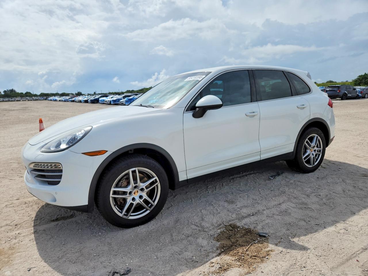 WP1AA2A28ELA97451 · 2014 PORSCHE CAYENNE