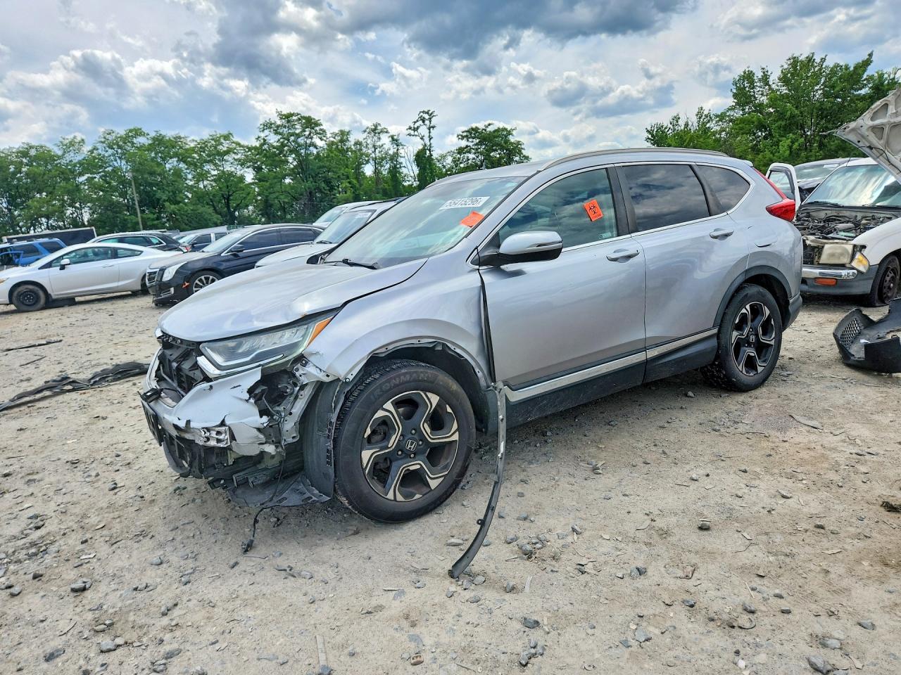 7FARW2H99JE042050 · 2018 HONDA CR-V