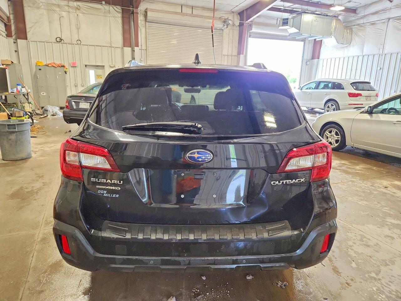 4S4BSATC1J3210133 · 2018 SUBARU OUTBACK · 6/12