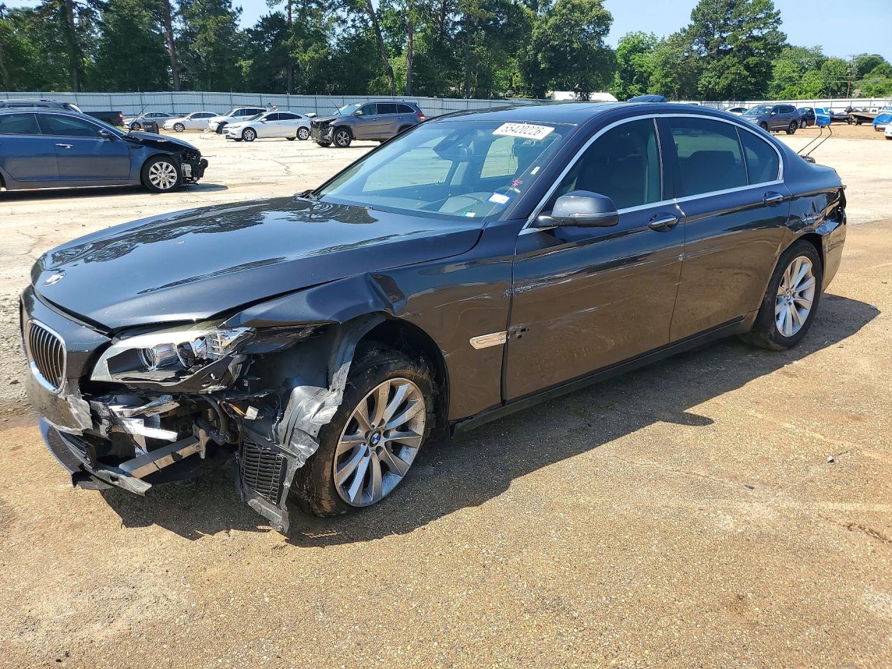 WBAYA6C59FGK16582 · 2015 BMW 740