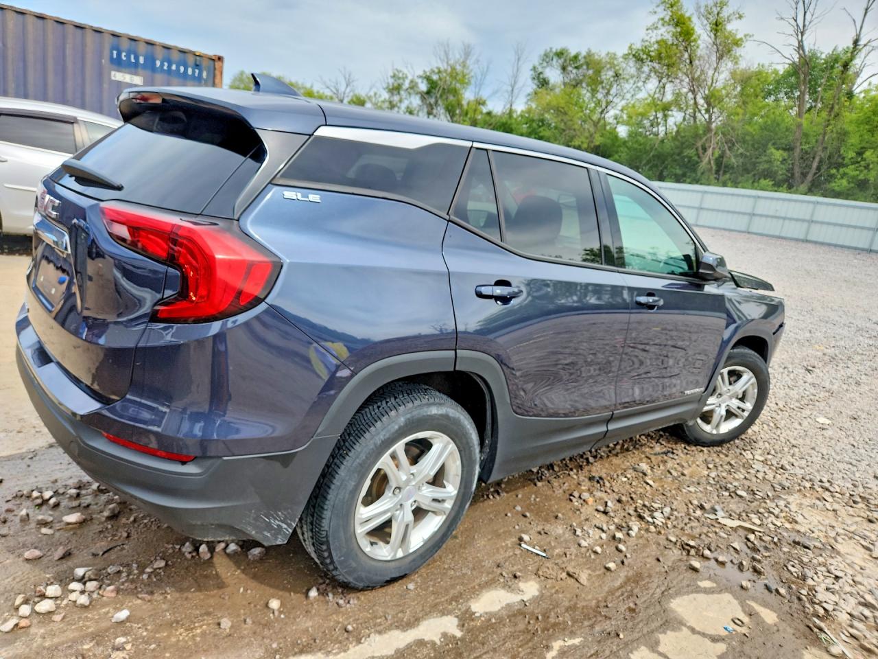 3GKALMEV6JL143325 · 2018 GMC TERRAIN · 3/12