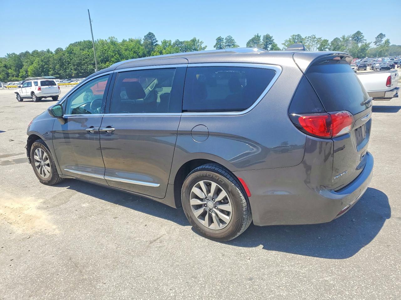 2C4RC1EGXLR182696 · 2020 CHRYSLER PACIFICA · 2/13