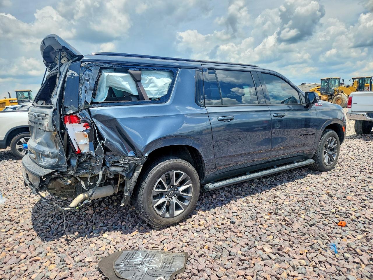 1GNSKDKD0MR334970 · 2021 CHEVROLET SUBURBAN · 3/13