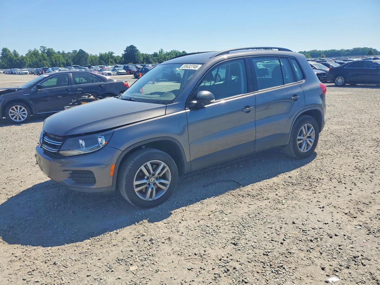 WVGBV7AX4GW520798 · 2016 VOLKSWAGEN TIGUAN