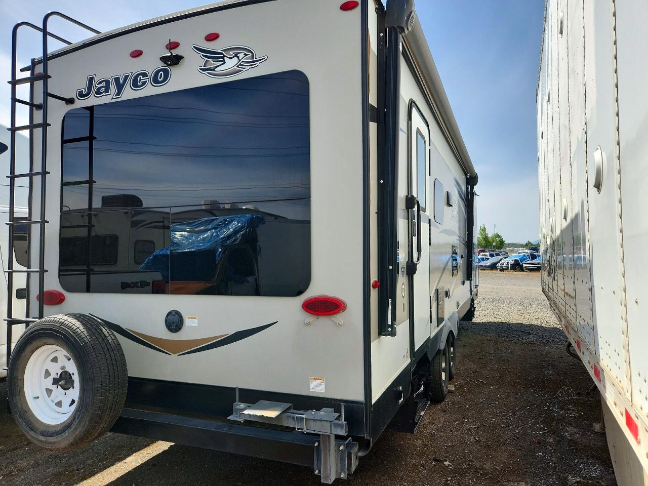 1UJBJ0BR3J1T70615 · 2018 JAYC JAY FLIGHT · 4/10