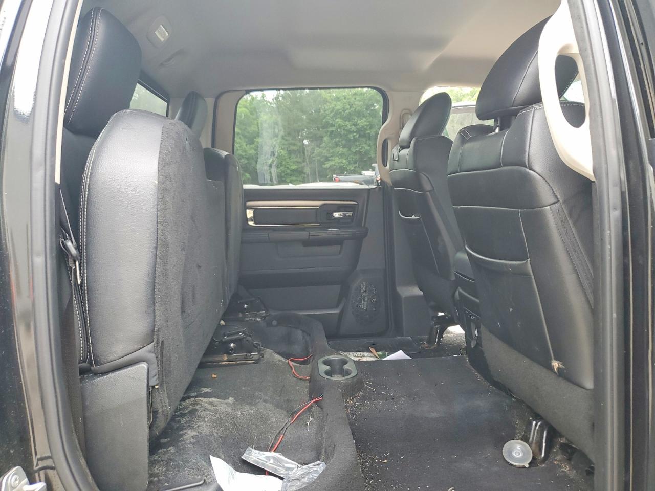 1C6RR7MT2JS290183 · 2018 RAM 1500 · 10/12