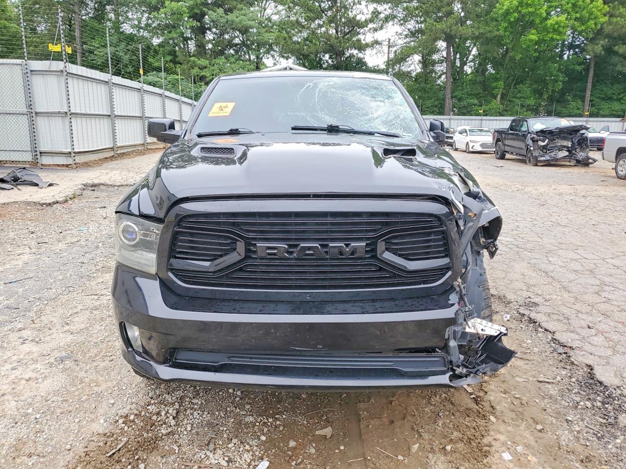 1C6RR7MT2JS290183 · 2018 RAM 1500 · 5/12