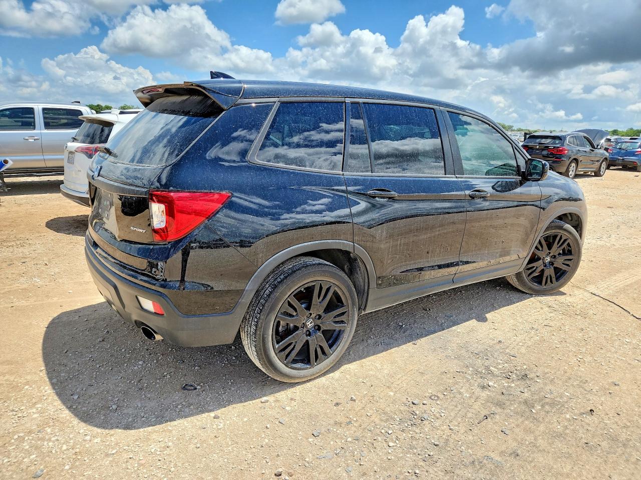 5FNYF7H25MB004522 · 2021 HONDA PASSPORT · 3/12