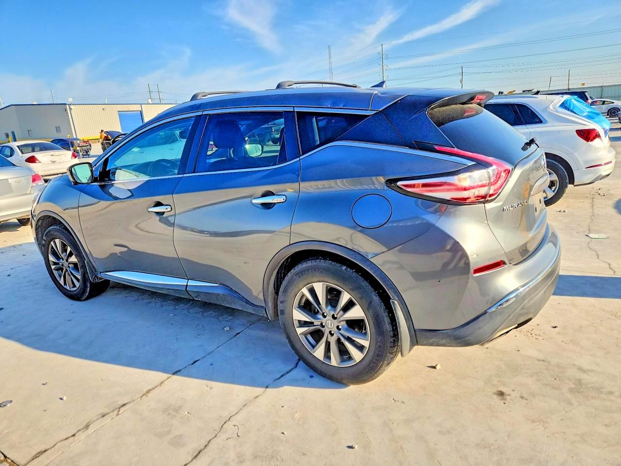 5N1AZ2MG1FN221577 · 2015 NISSAN MURANO · 2/12