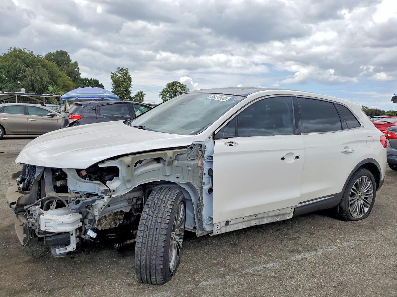 2LMPJ6LR3JBL38887 · 2018 LINCOLN MKX