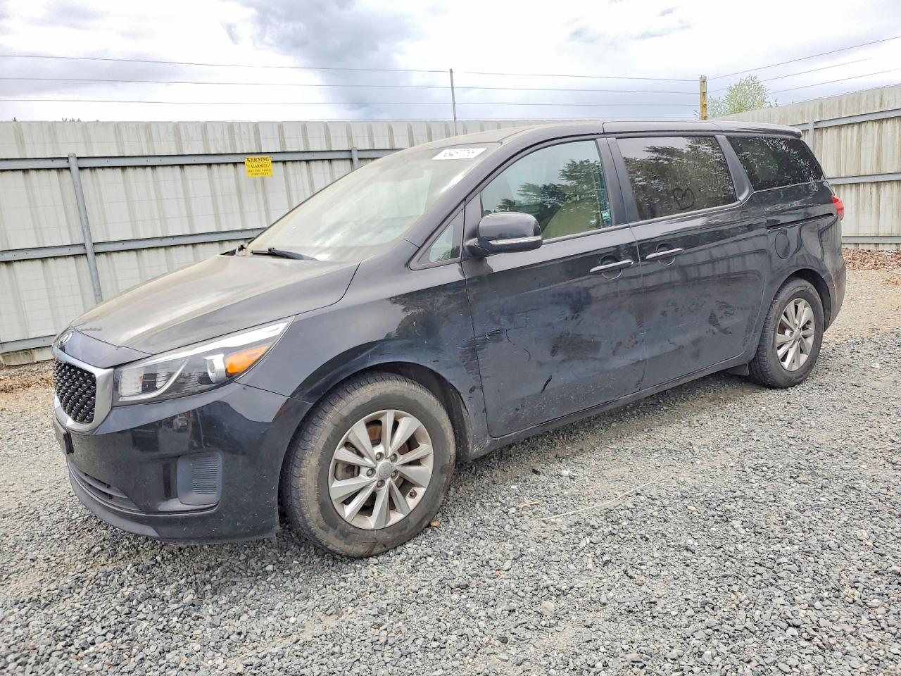 KNDMB5C10H6225900 · 2017 KIA SEDONA
